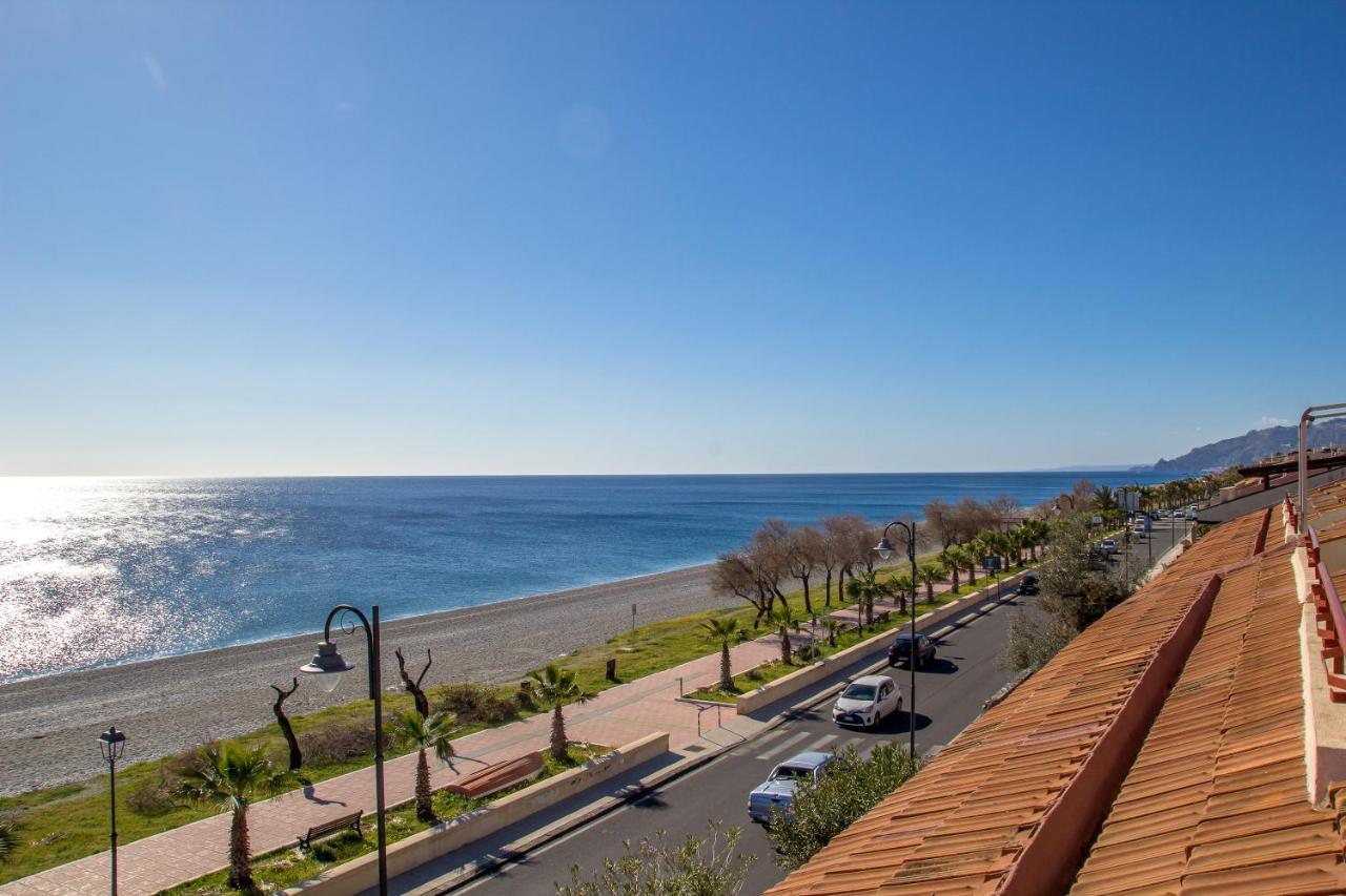La Plage - Home And Sea Nizza di Sicilia Esterno foto